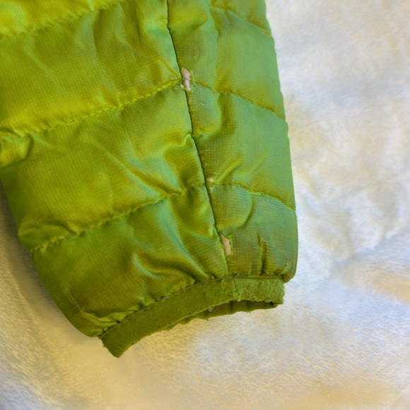 Patagonia Baby Reversible Down Sweater Hoody Insulated Jacket   6-12 monts - Picture 6 of 12